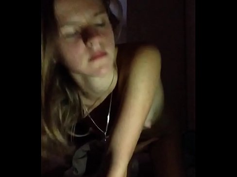 ❤️ Ib tug ntxhais masturbates thiab cums ❌ porno ntawm peb ☑